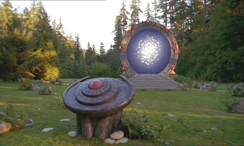 Illustration for article titled Stargate: SG-1 Rewatch - Season 3, Episode 17 A Hundred Days & Episode 18 Shades of Grey